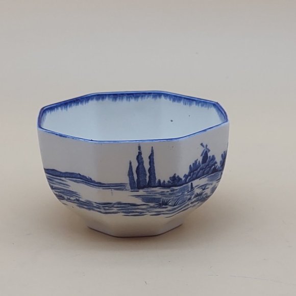 Vintage Tea cup & Saucer -Royal Doulton Norfolk - Picture 7 of 11